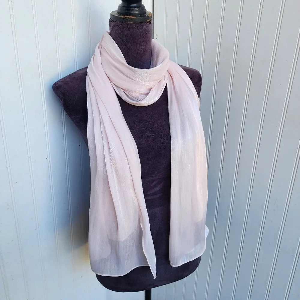 NWOT Women's Metallic Evening Scarf Wrap Light Crinkle Pink 28